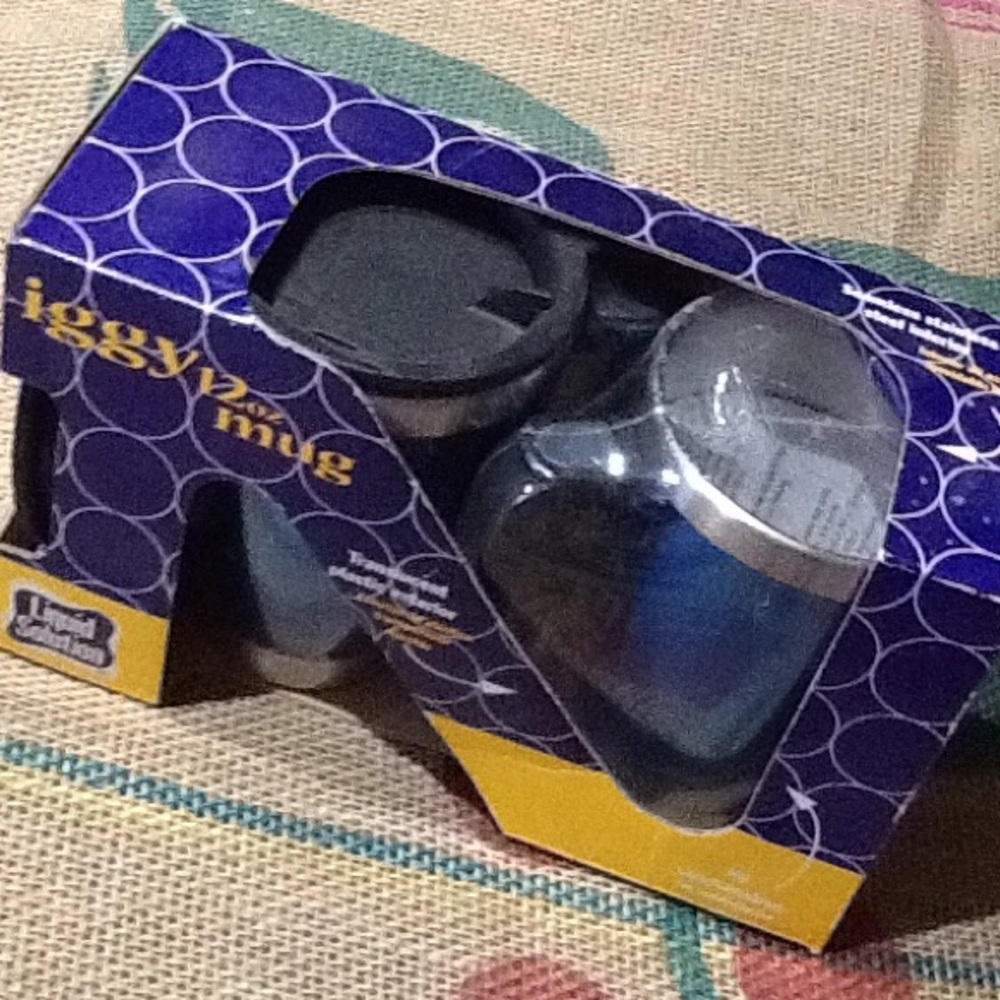 NIB Iggy Stainless Steel Mugs (2) Gift Box